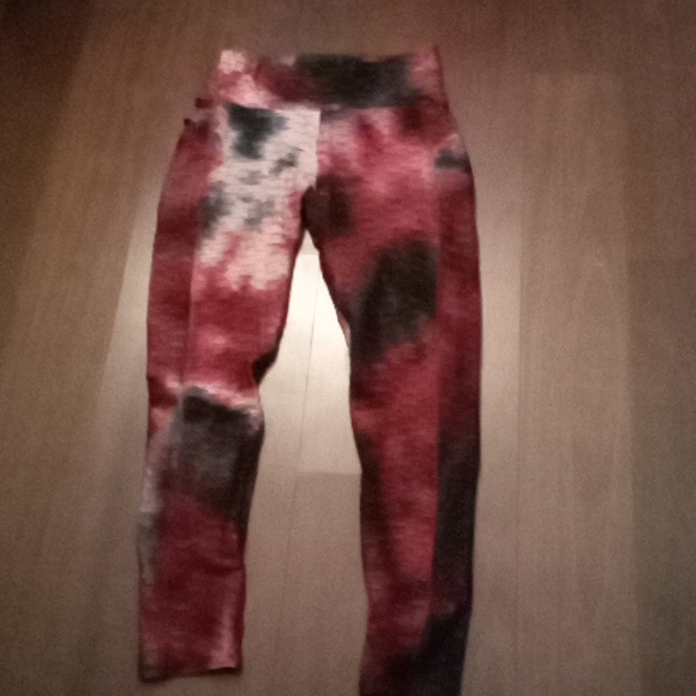 Textured workout leggings